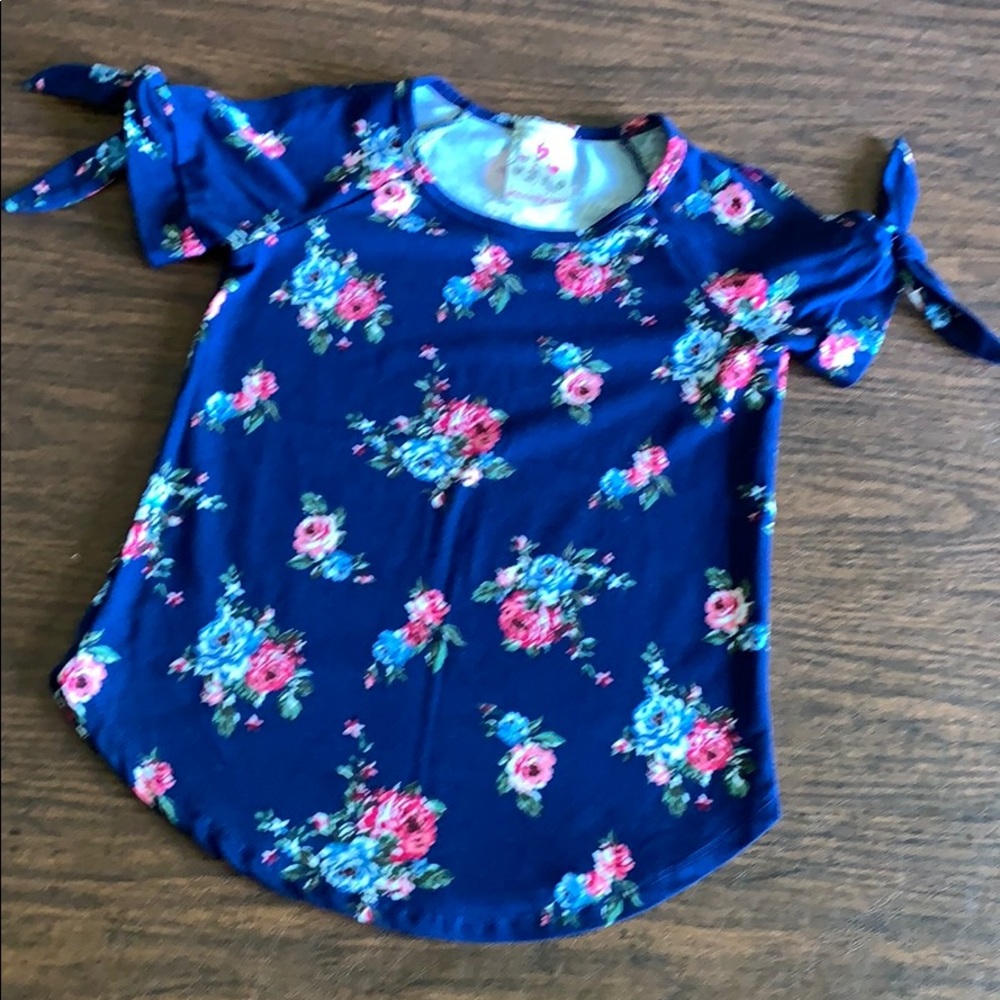 EUC Jenna & Jessie girls cold shoulder shirt 8